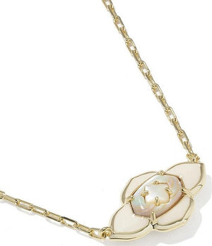 Kendra Scott Abbie Medallion Gold Pendant Necklace