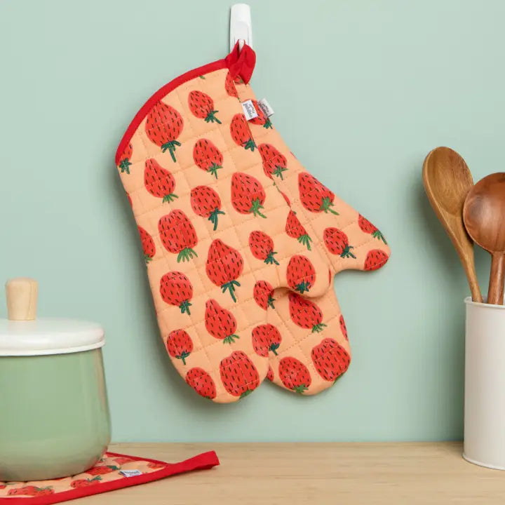 Berry Sweet Oven Mitt