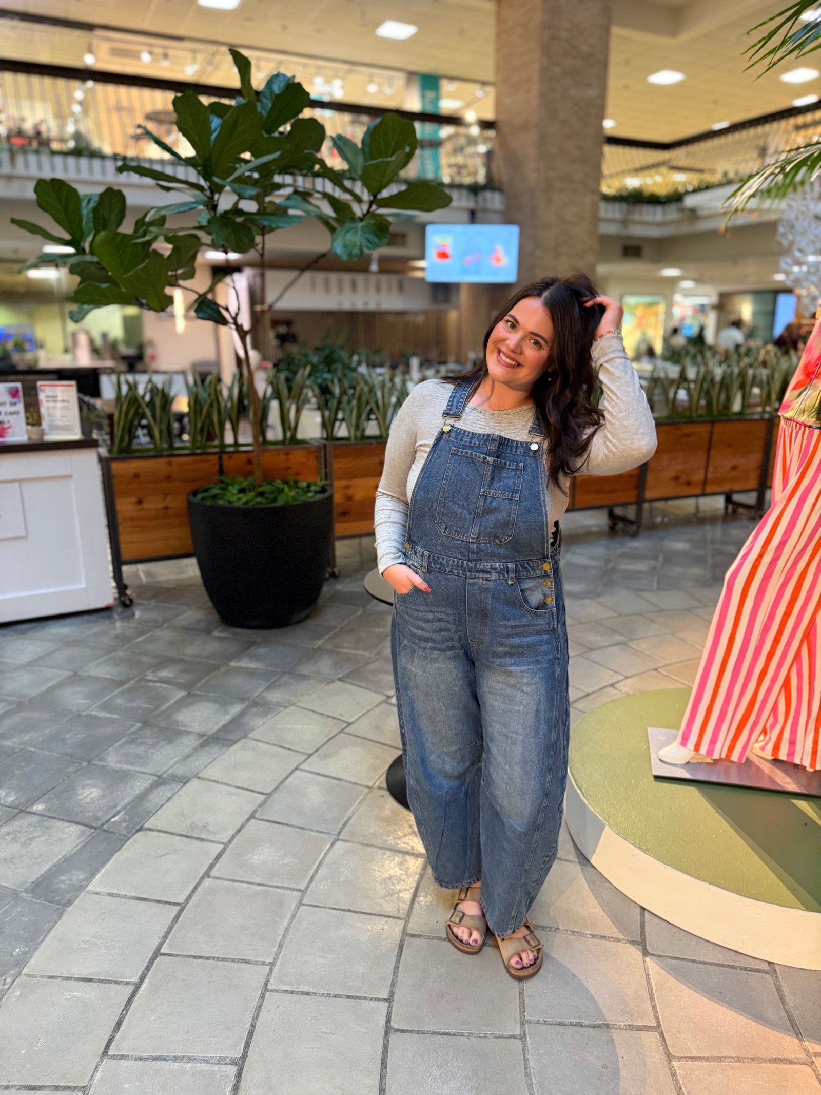 Oddi Vintage Wash Denim Barrel Overalls