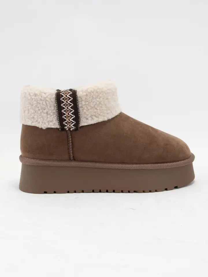 CCOCCI Mocha Sherpa Cuffed Platform Boot