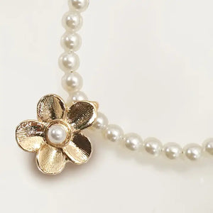 Pearl Necklace w/ Floral Pendant