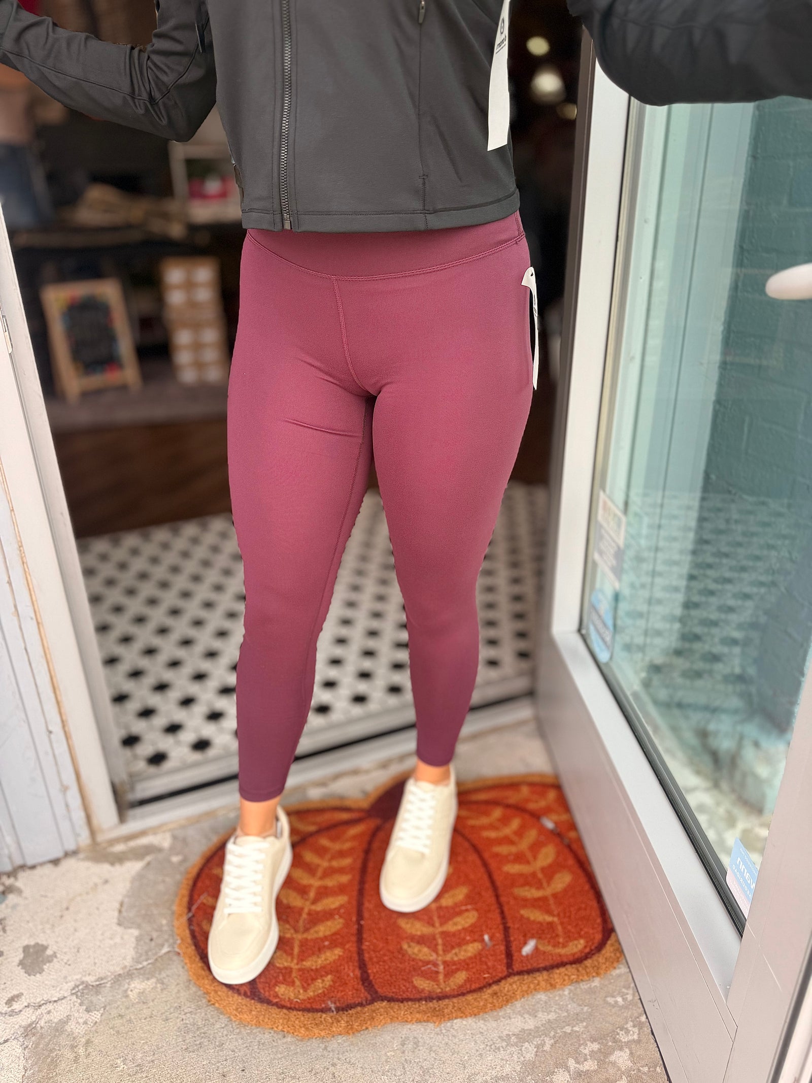 Mono B High Waist Cloud Contour Leggings