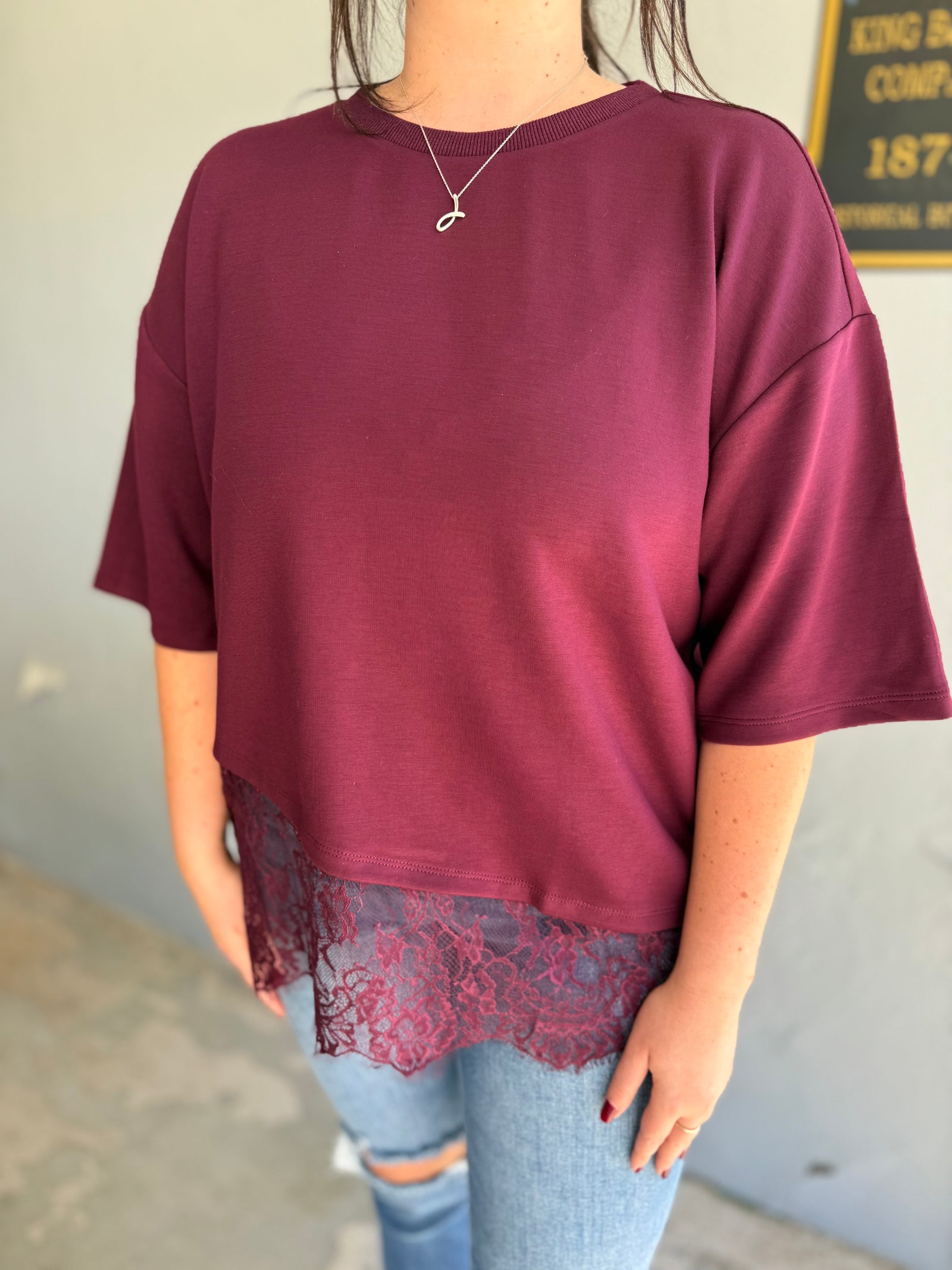 Entro Burgundy Short Sleeve Knit Top w/ Lace Hem