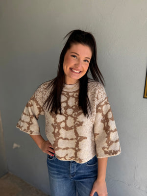 Entro Oatmeal Abstract Knit Sweater w/ Wide Sleeves