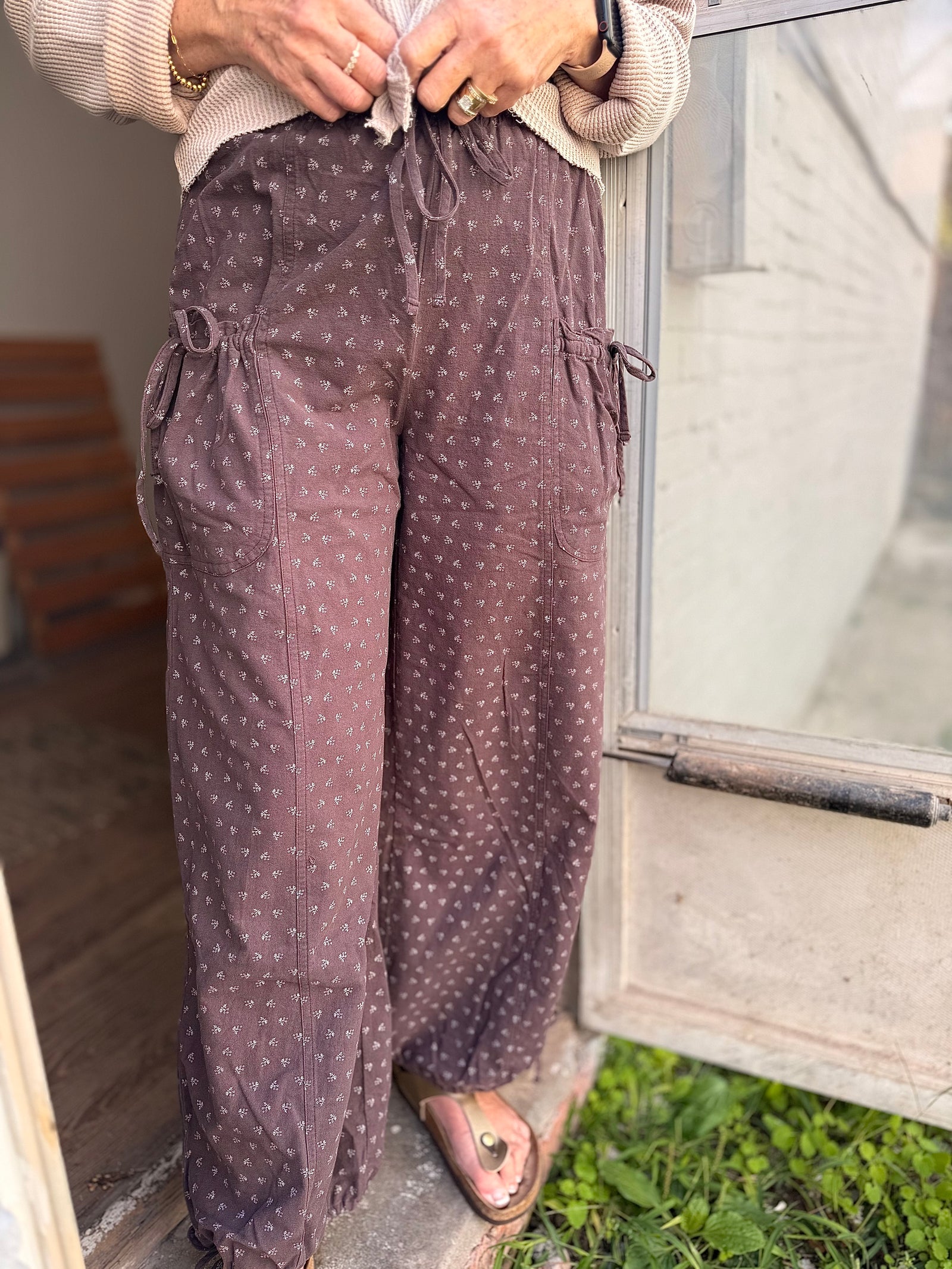 Easel Chocolate Floral Woven Relaxed Pants