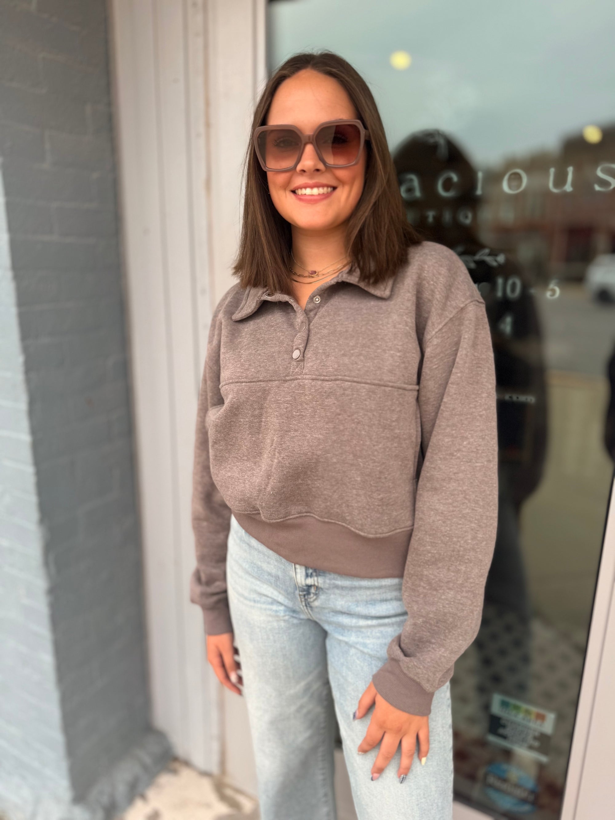 Walnut Collar Snap Button Sweatshirt