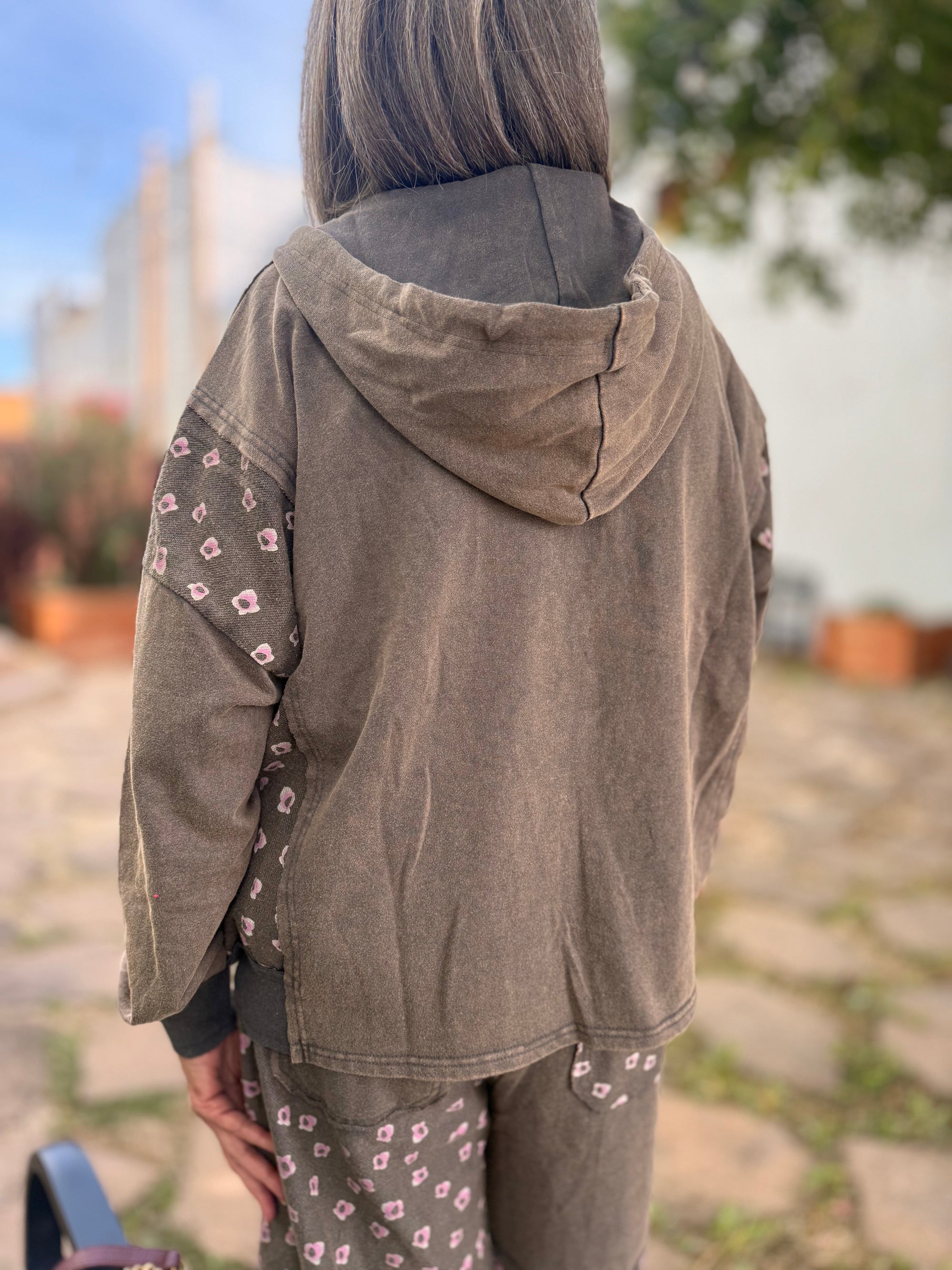 Easel Ash Flower Print Terry Knit Pullover