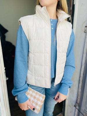 Cream Basic Puffer Vest