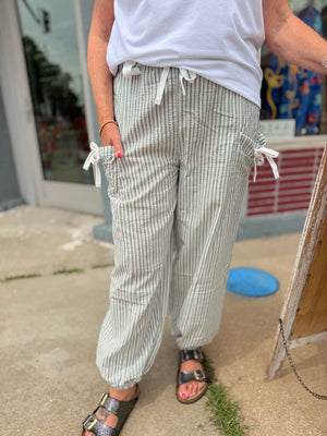 Very J White + Blue Striped Woven Pants w/ Bow Detail