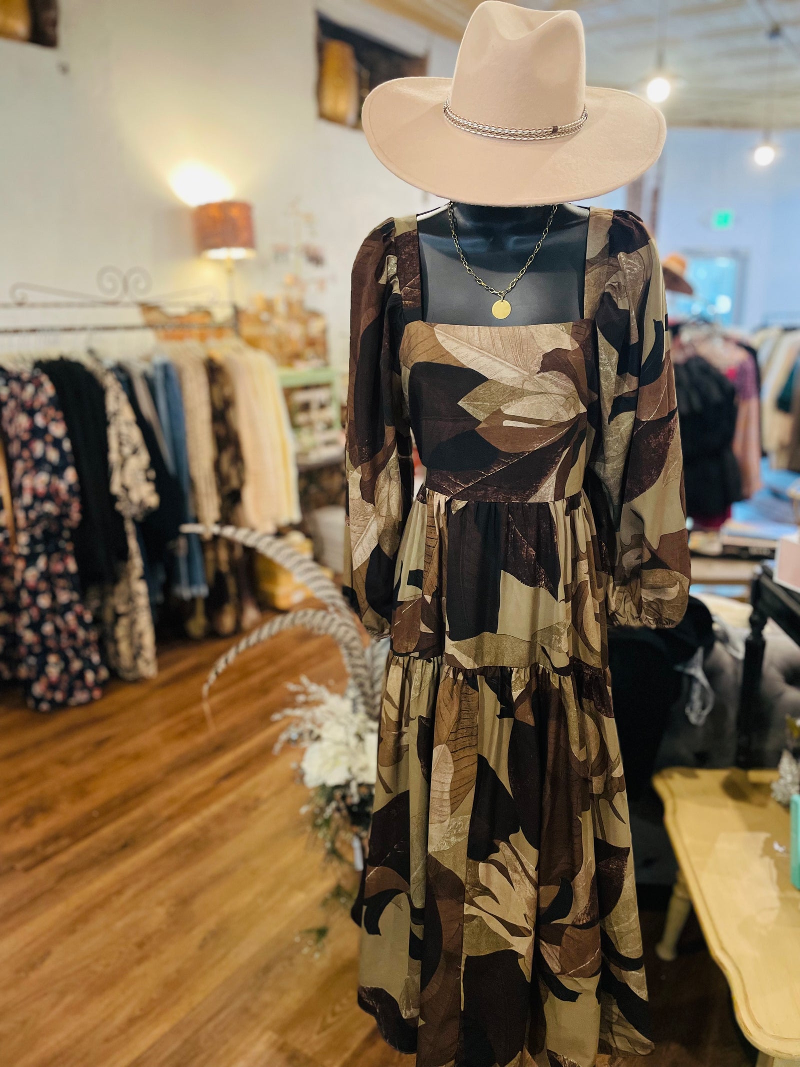 Retail Watch: Emmaus plus-size clothing boutique helping women 'feel  beautiful, sexy and modest' – The Morning Call