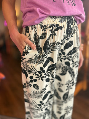 Black Tropical Print Wide Leg Pant