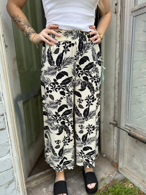 Black Tropical Print Wide Leg Pant