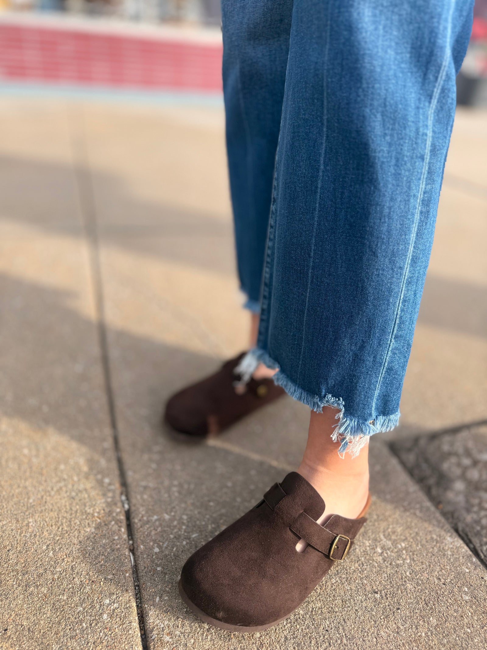 Risen TC Medium Wash Straight Leg w/ Frayed Hem