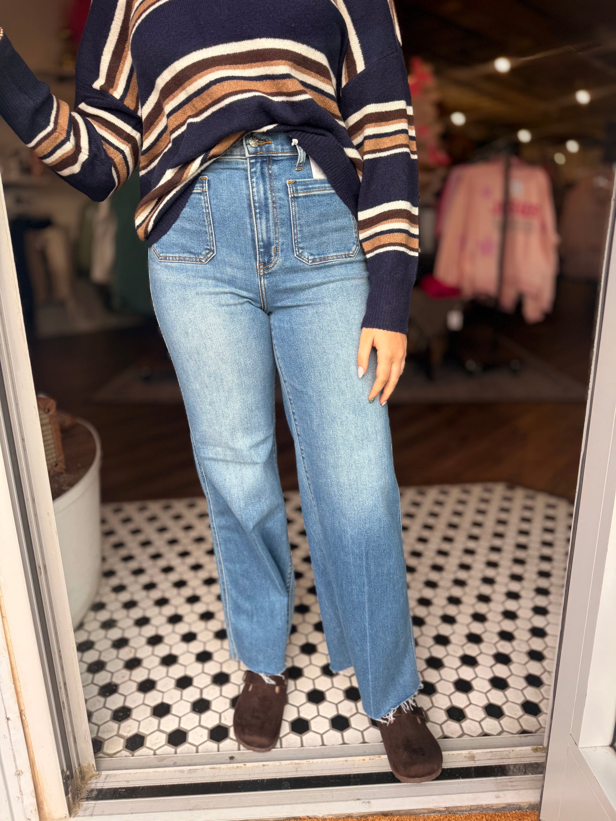 Daze Far Out High Rise Wide Leg Jeans w/ Front Pockets