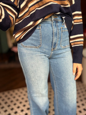 Daze Far Out High Rise Wide Leg Jeans w/ Front Pockets