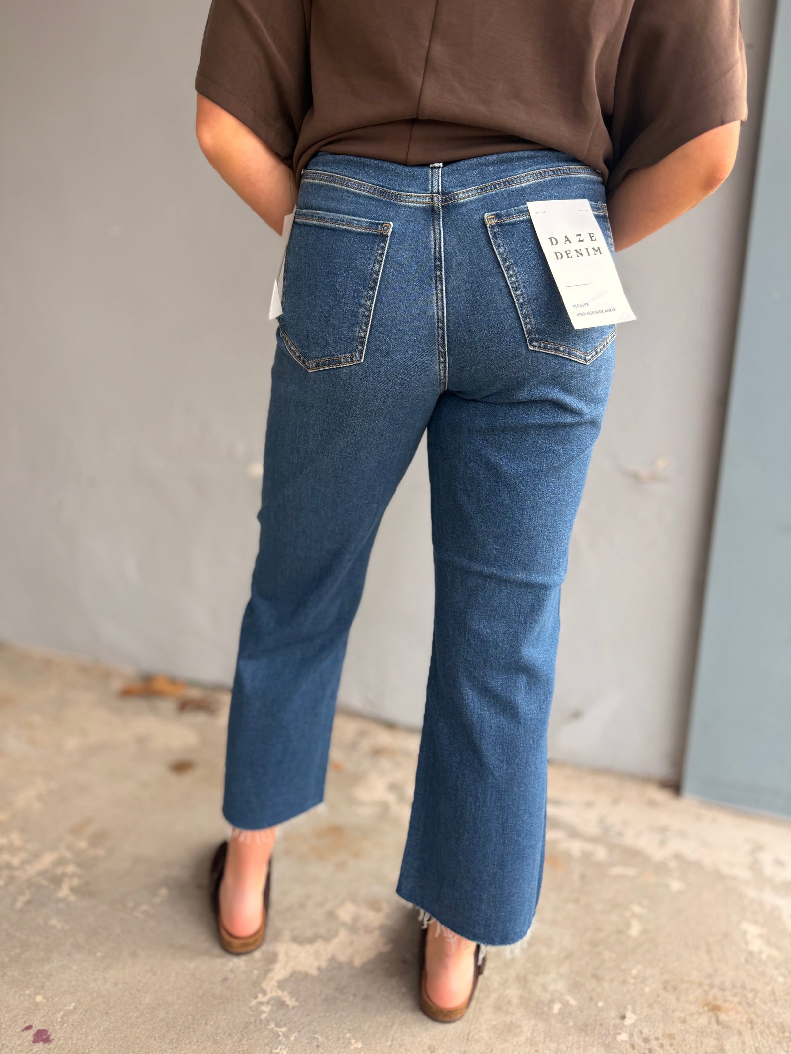 Daze Pleaser High Rise Wide Ankle Jeans