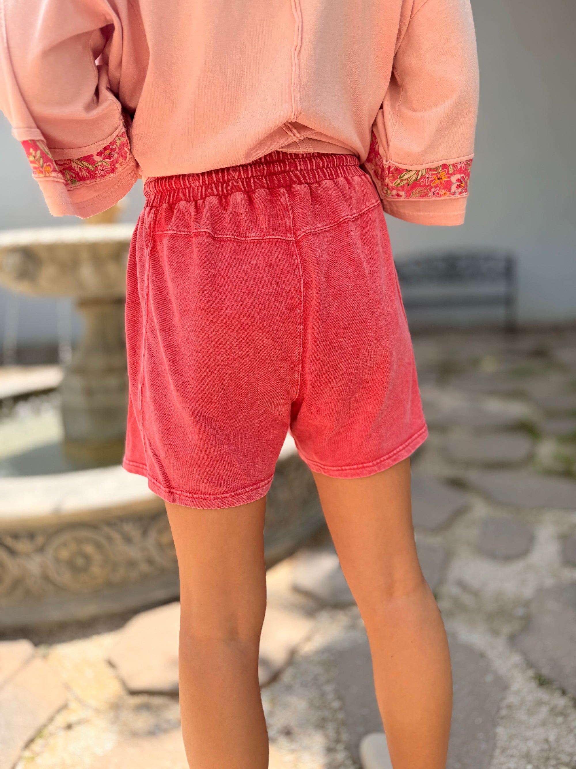 Easel Boho Red Flower Patch Mineral Wash Shorts