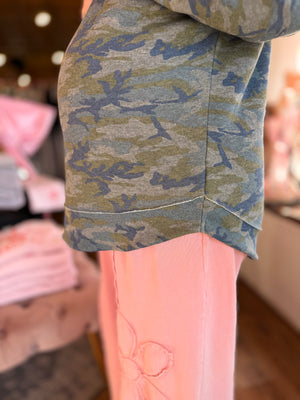 Vintage Camo Mama Crewneck