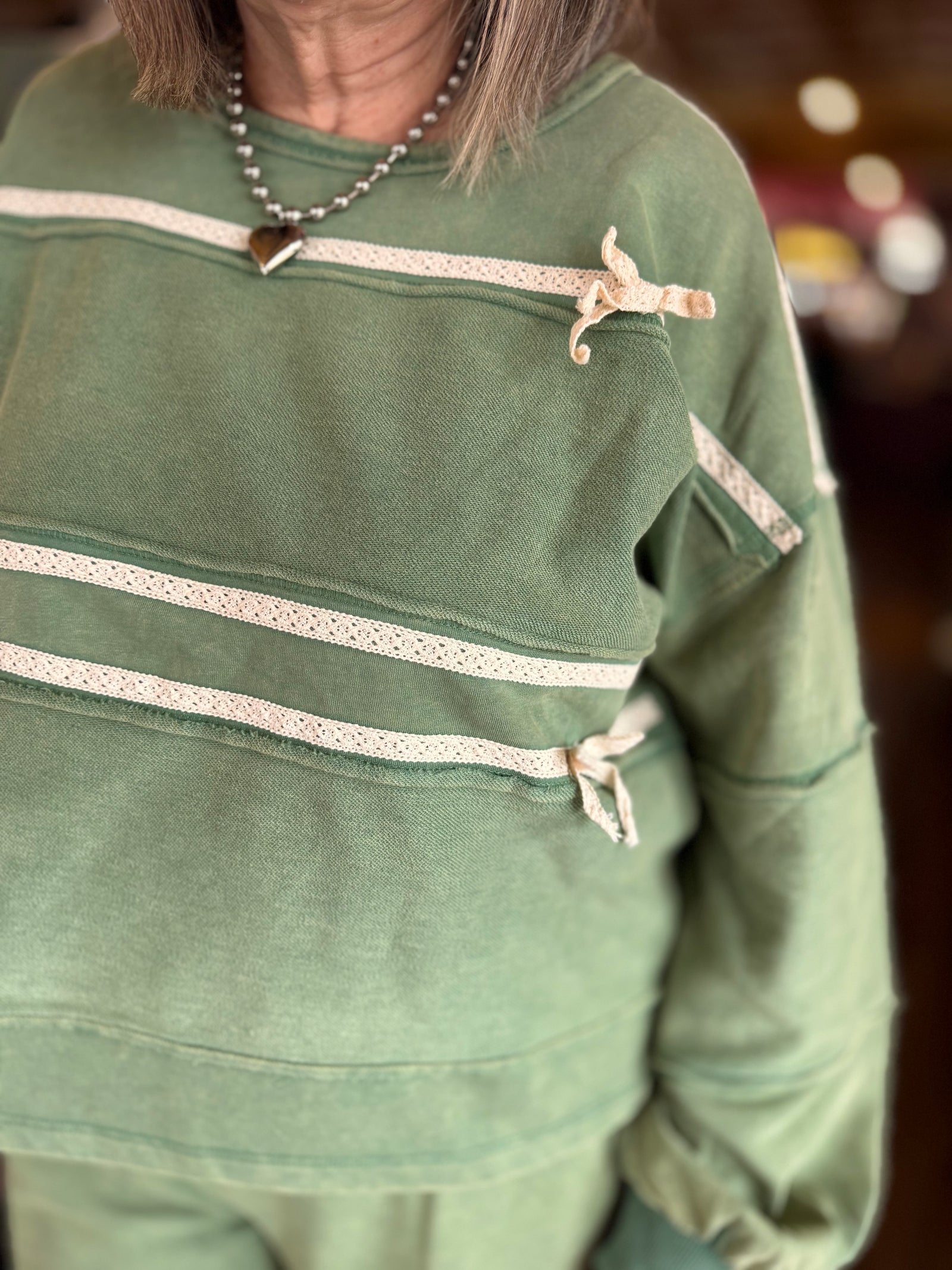 Mittoshop Green Lace Bow Sweatshirt