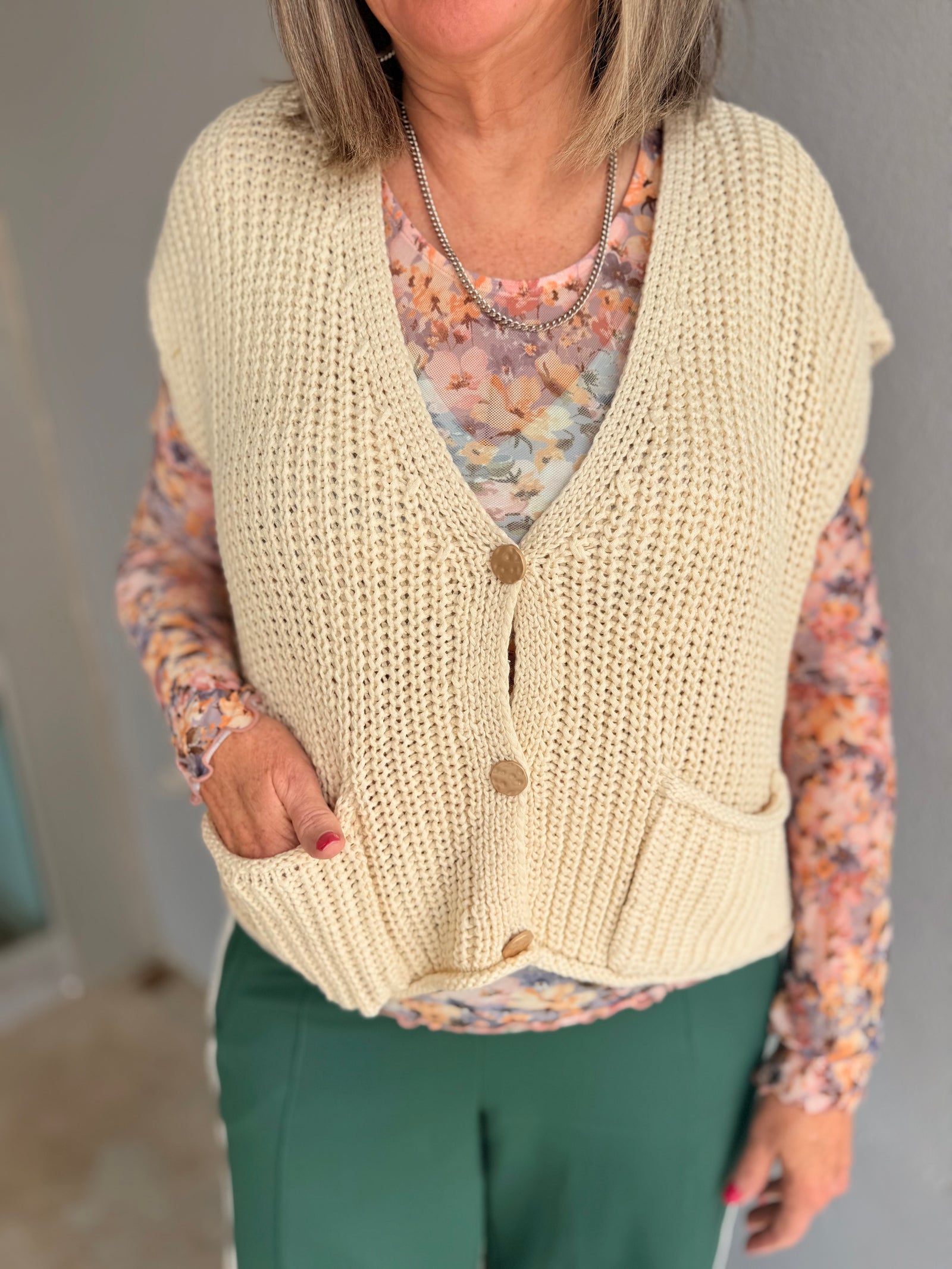 Doe & Rae Ivory Chunky Stitch Sleeveless Sweater