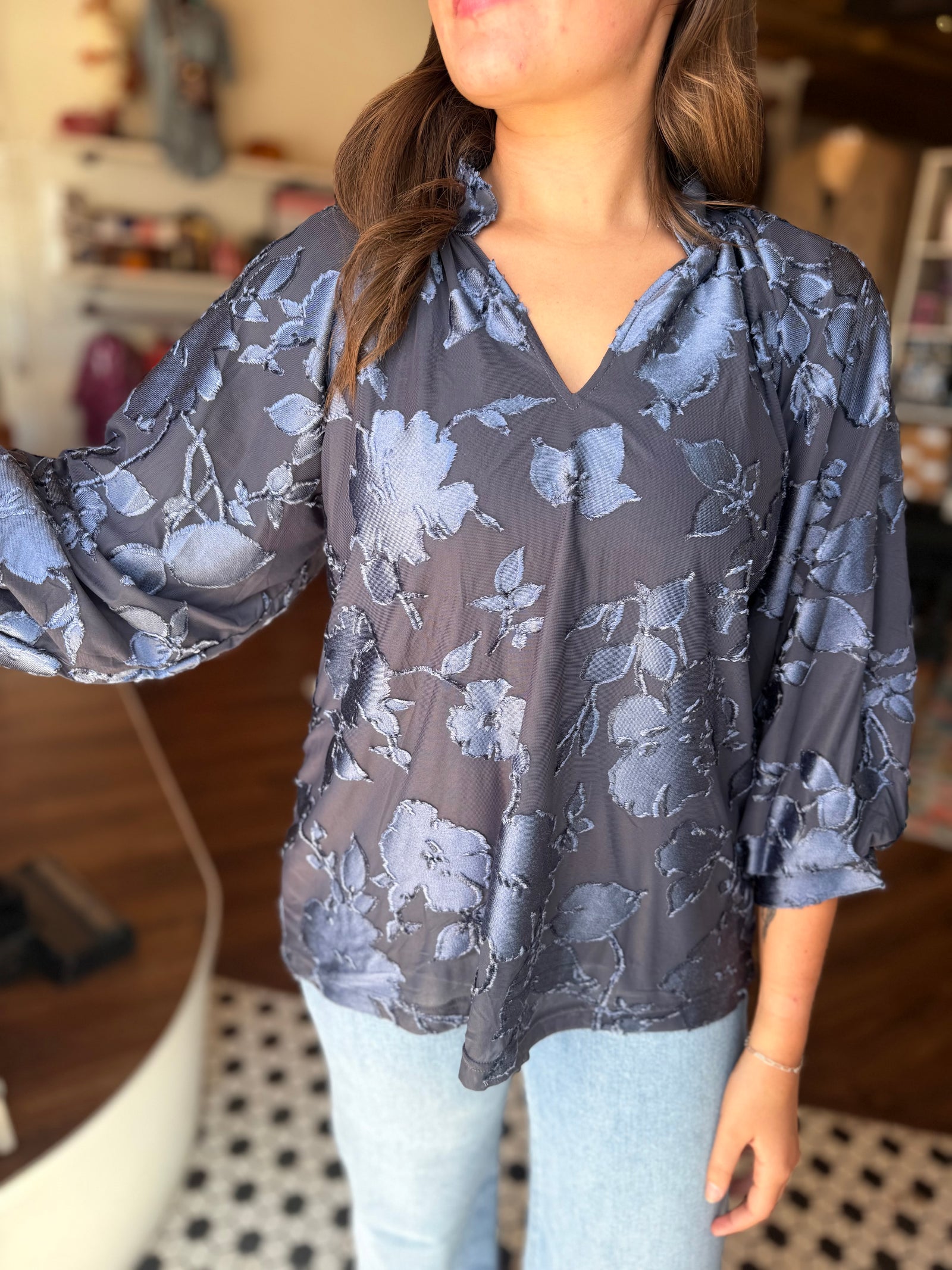 Umgee Navy Textured Floral Balloon Sleeve Blouse