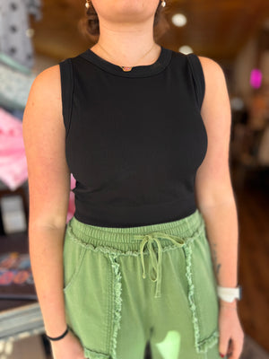 Seamless Ribbed Padded Halter Brami