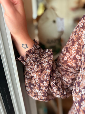 Doe & Rae Brown Floral Ruffled Puff Sleeve Mini Dress