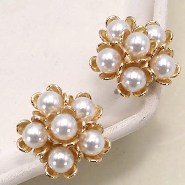 Cluster Pearl Flower Stud Earrings